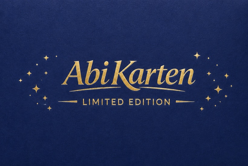 AbiKarten-Umschlag in Navy mit goldener Limited-Edition-Prägung
